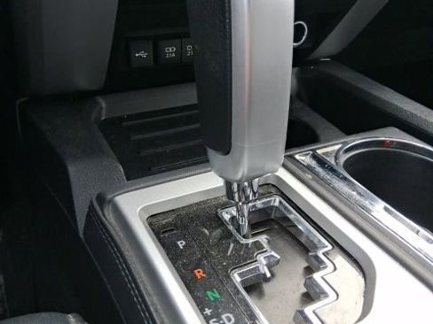 Used 2021 Toyota Tundra Platinum image 27