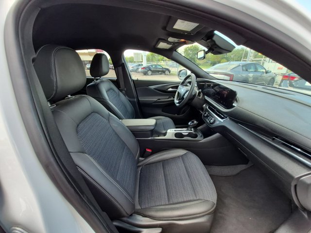 Used 2026 Buick Envista Preferred FWD image 19