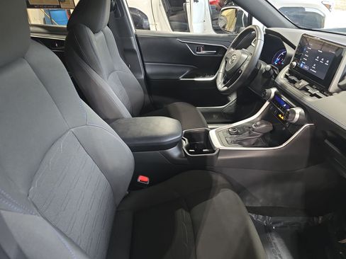 Used 2024 Toyota RAV4 SE w/ Weather Package AWD/4WD image 10