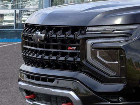 New 2026 Chevrolet Suburban Z71 w/ Comfort Package image 13