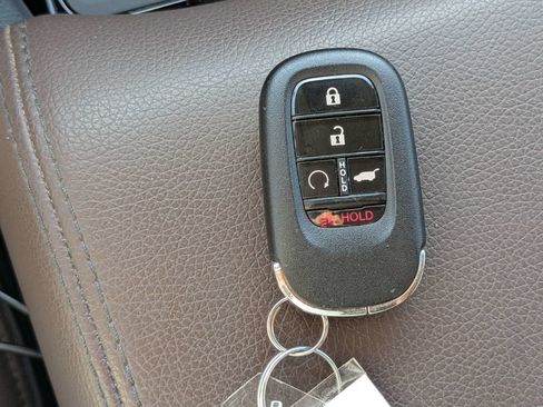 Used 2023 Honda Pilot Elite image 34