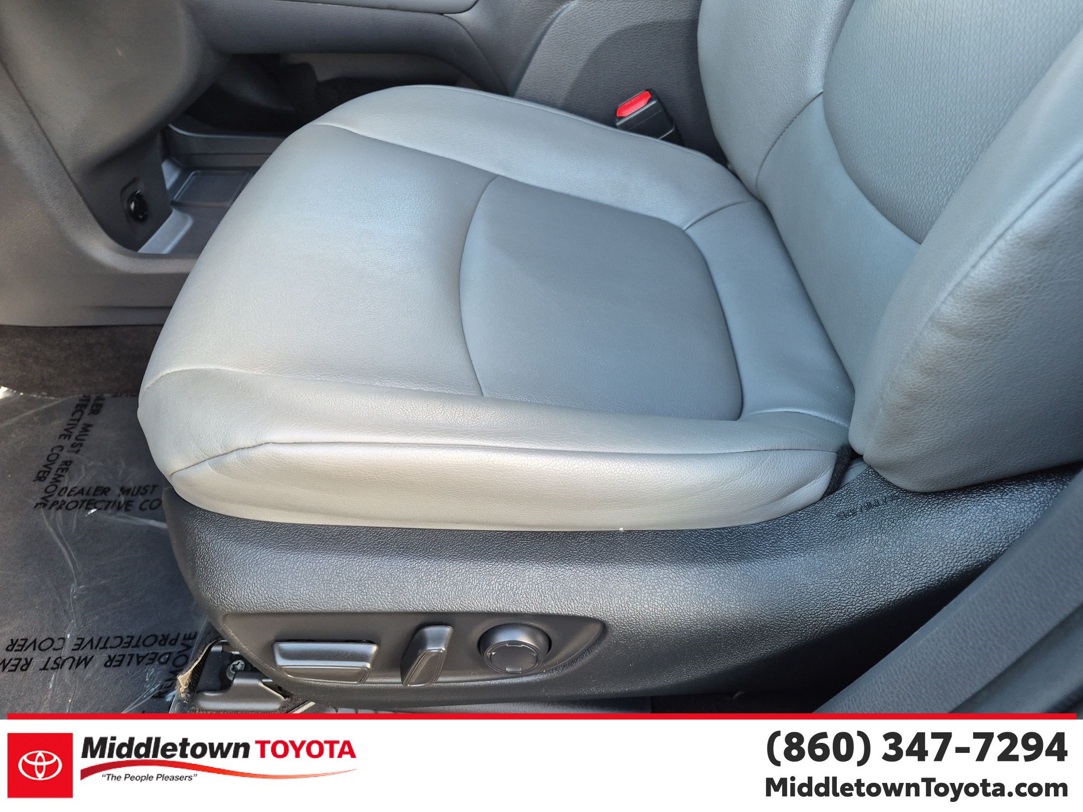 Certified 2024 Toyota Sienna XLE w/ XLE Plus Package AWD/4WD image 15