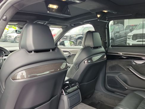 Used 2021 Audi S8 L w/ S8 Executive Package AWD/4WD image 14