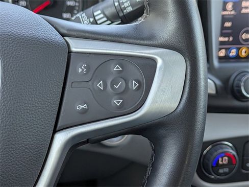 Used 2023 GMC Terrain SLT image 28