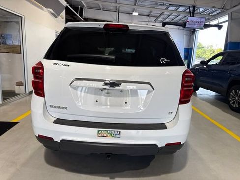 Used 2017 Chevrolet Equinox LT w/ Sport Edition FWD image 5
