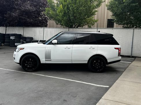 Used 2016 Land Rover Range Rover HSE AWD/4WD image 4