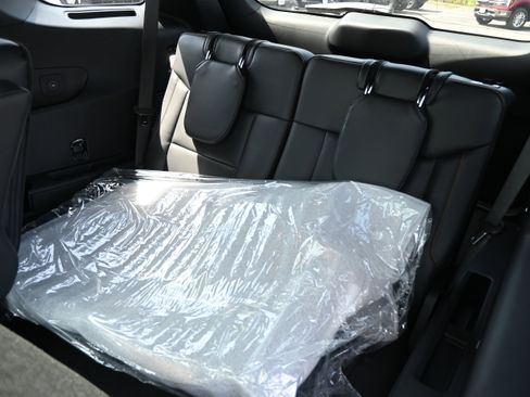 New 2026 Ford Explorer Tremor w/ Tremor Ultimate Package AWD/4WD image 37