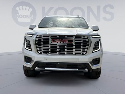 New 2026 GMC Yukon XL Denali w/ Denali Reserve Package AWD/4WD image 11