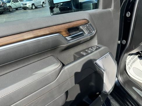 New 2026 Chevrolet Silverado 3500 High Country w/ High Country Premium Package AWD/4WD image 17
