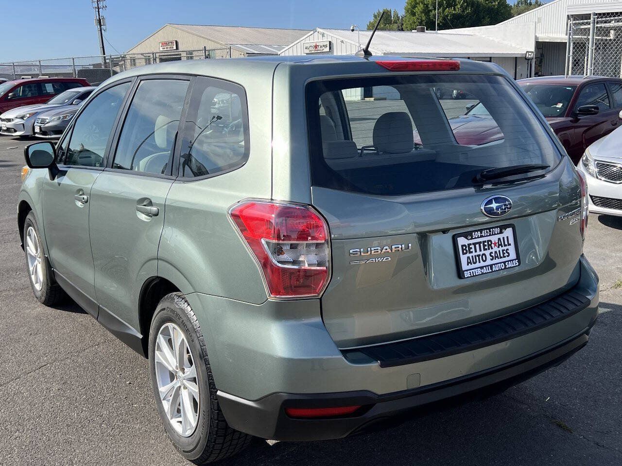 Used 2015 Subaru Forester 2.5i AWD/4WD image 3