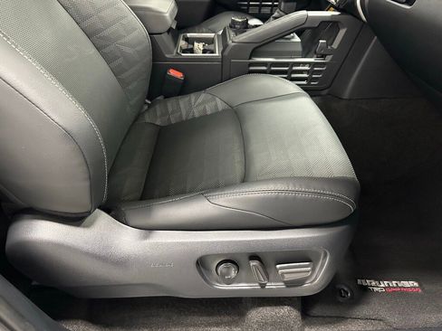 Used 2025 Toyota 4Runner TRD Off-Road Premium image 59