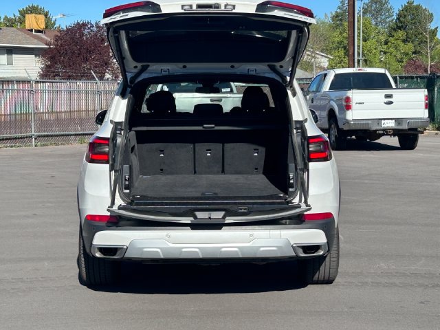 Used 2023 BMW X5 xDrive40i w/ Premium Package AWD/4WD image 34