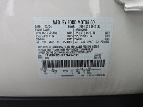 Used 2024 Ford Explorer XLT w/ Equipment Group 202A AWD/4WD image 27