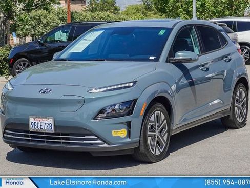 Used 2022 Hyundai Kona SEL w/ Convenience Package FWD image 4