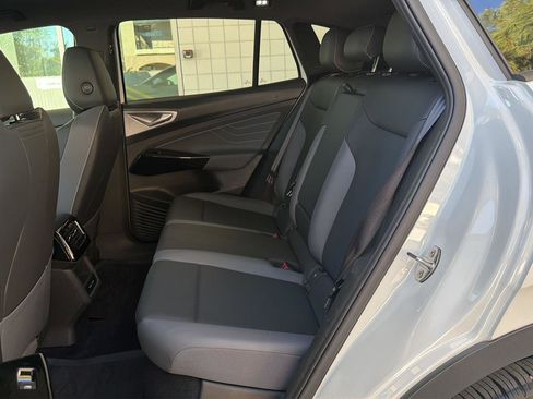 Certified 2023 Volkswagen ID.4 Pro S image 16