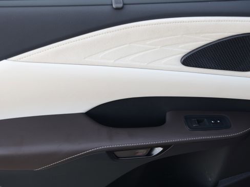 Certified 2023 Lexus RX 350 w/ Accessory Package (Z1) image 35