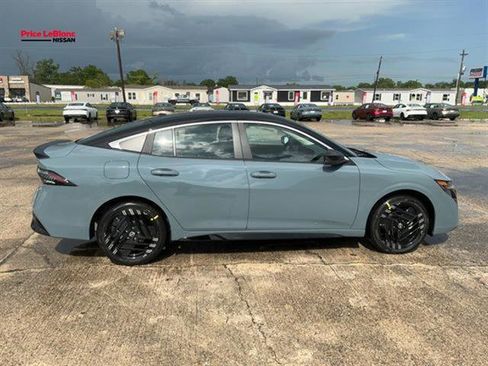 New 2026 Nissan Sentra SR w/ SR All Weather Package FWD image 5