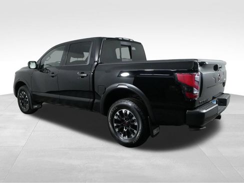 Used 2021 Nissan Titan PRO-4X w/ Pro-4x Convenience Package AWD/4WD image 6