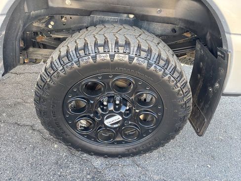 Used 2024 Ford F350 Lariat w/ Lariat Ultimate Package image 7