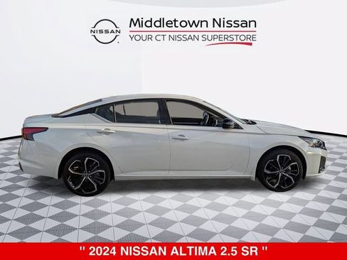 Certified 2024 Nissan Altima 2.5 SR AWD/4WD image 2