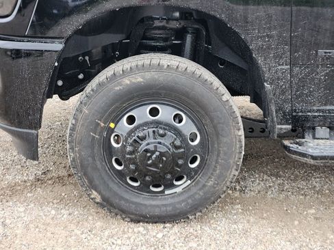 New 2026 RAM 3500 Laramie w/ Night Edition AWD/4WD image 7