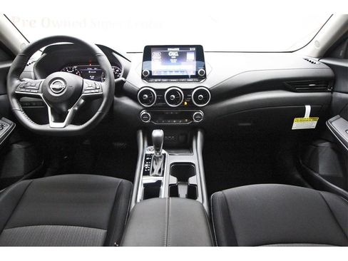 Used 2025 Nissan Sentra SV w/ All-Weather Package image 7