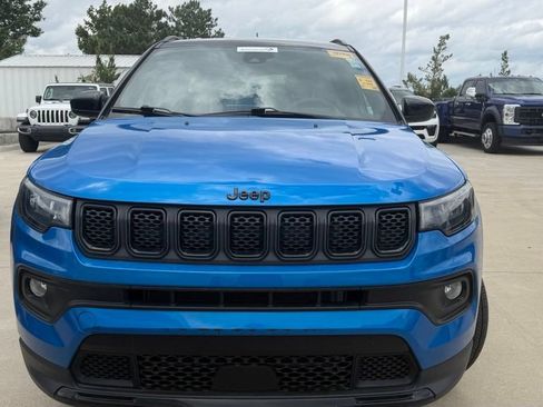 Certified 2023 Jeep Compass Latitude AWD/4WD image 8