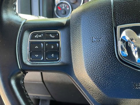 Used 2019 RAM 1500 Big Horn AWD/4WD image 14
