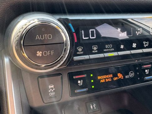 Used 2019 Toyota RAV4 Limited w/ Advanced Technology Package image 26