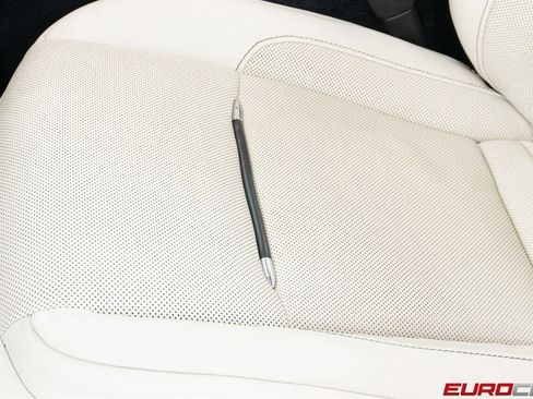 Used 2018 Rolls-Royce Dawn image 47