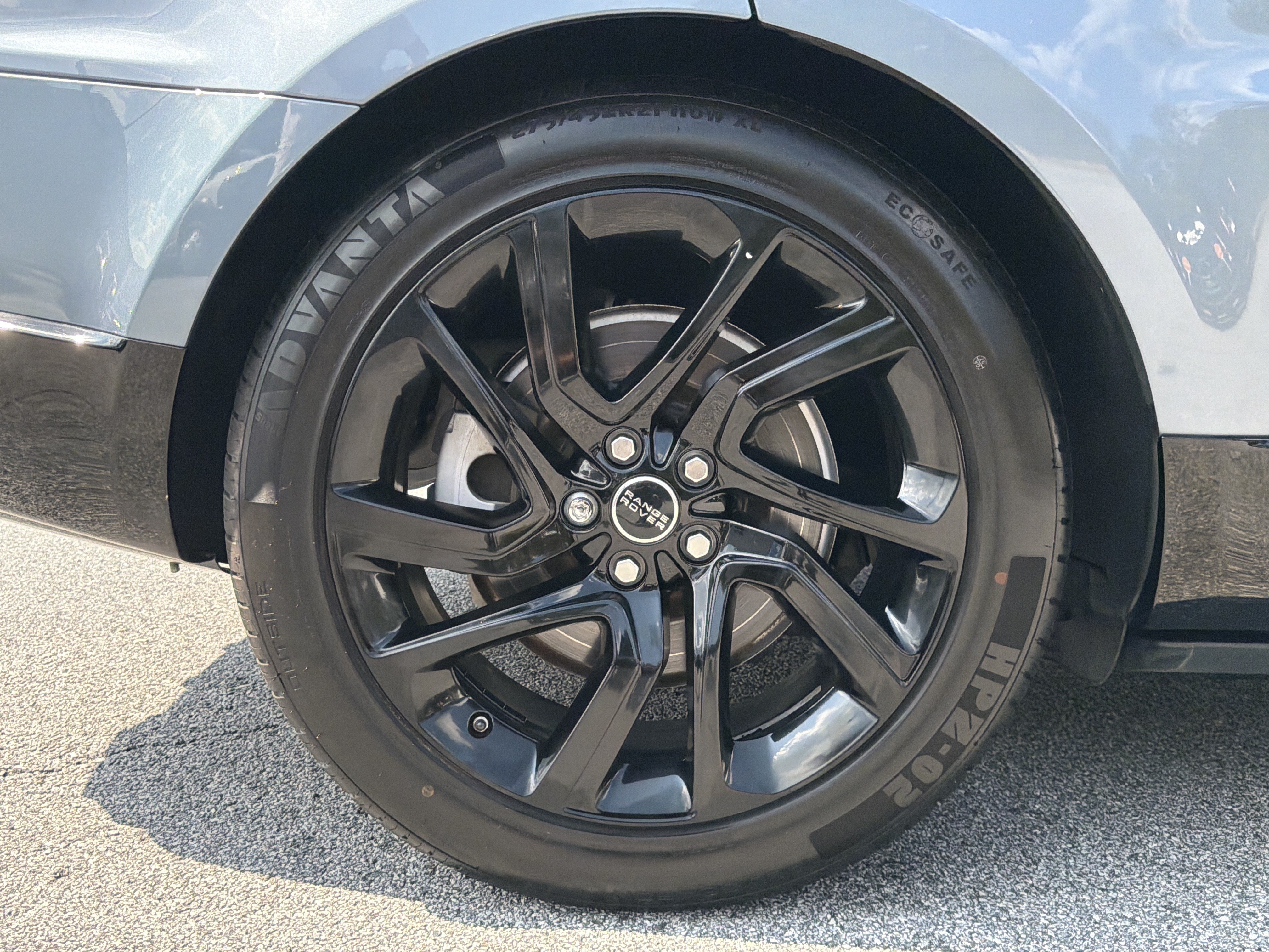 Used 2018 Land Rover Range Rover Sport HSE AWD/4WD image 21