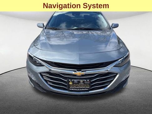 Used 2025 Chevrolet Malibu LT FWD image 4