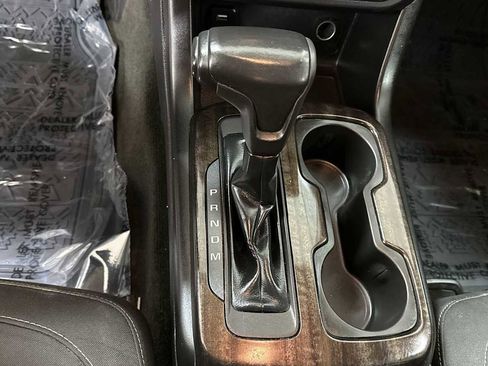 Used 2016 GMC Canyon SLE w/ SLE Convenience Package image 21