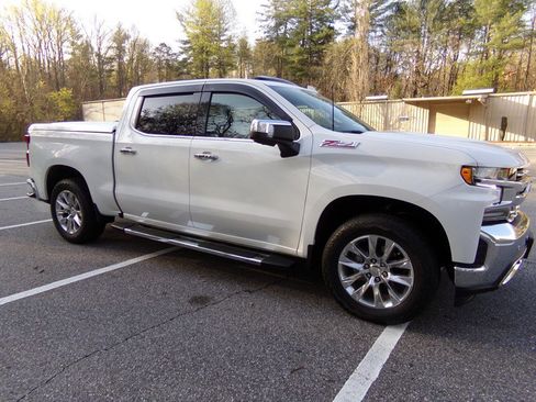 Used 2021 Chevrolet Silverado 1500 LTZ w/ LTZ Premium Package image 5