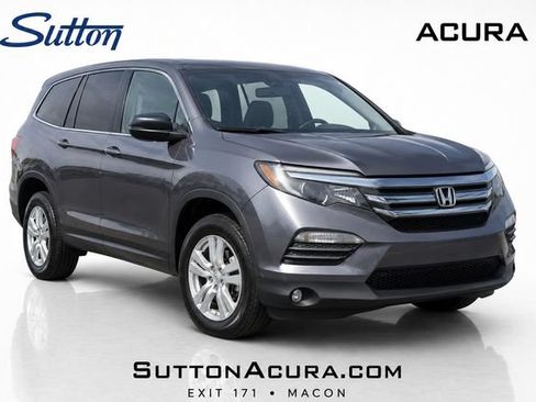 Used 2016 Honda Pilot LX image 1