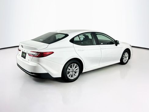 Used 2025 Toyota Camry LE FWD image 9