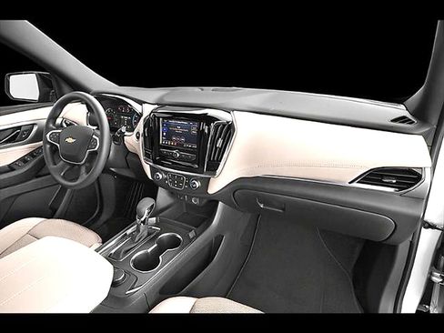 Used 2023 Chevrolet Traverse LS FWD image 30