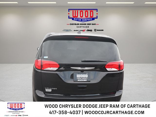 New 2026 Chrysler Voyager LX FWD image 4