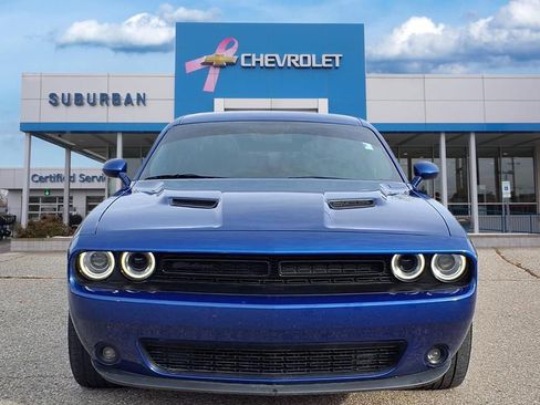 Used 2020 Dodge Challenger SXT w/ Blacktop Package image 2