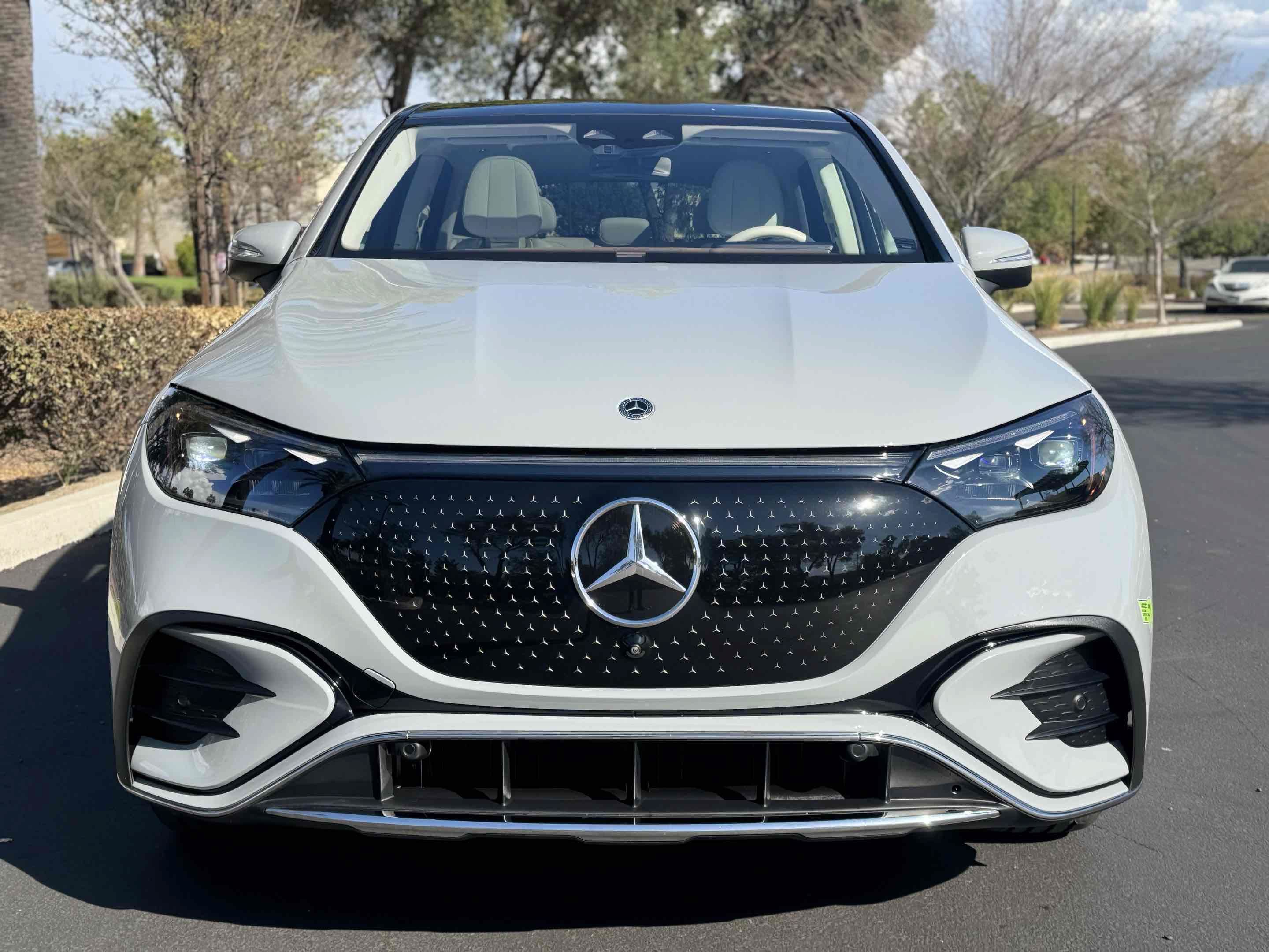 Used 2023 Mercedes-Benz EQE 500 4MATIC SUV image 13