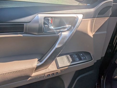 Used 2022 Lexus GX 460 Premium AWD/4WD image 13
