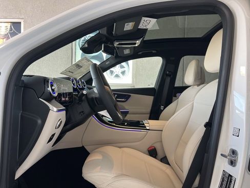 Used 2026 Mercedes-Benz GLC 300 4MATIC image 10