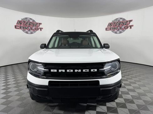 Used 2022 Ford Bronco Sport Outer Banks w/ Tech Package AWD/4WD image 2
