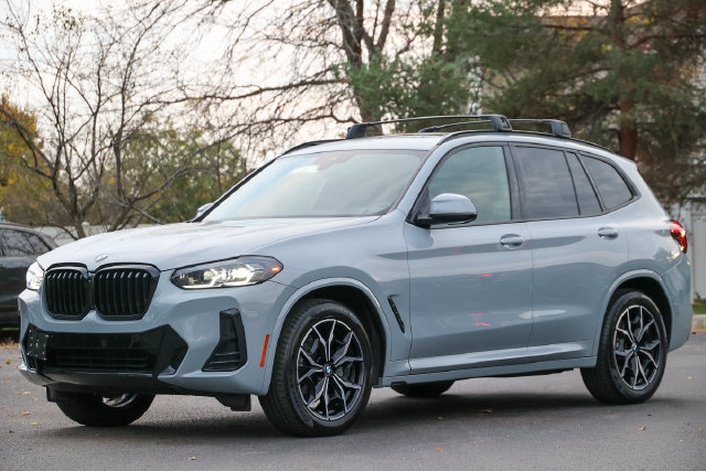 Used 2023 BMW X3 xDrive30i w/ M Sport Package AWD/4WD image 2