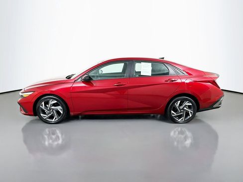 Certified 2025 Hyundai Elantra Sport FWD image 8