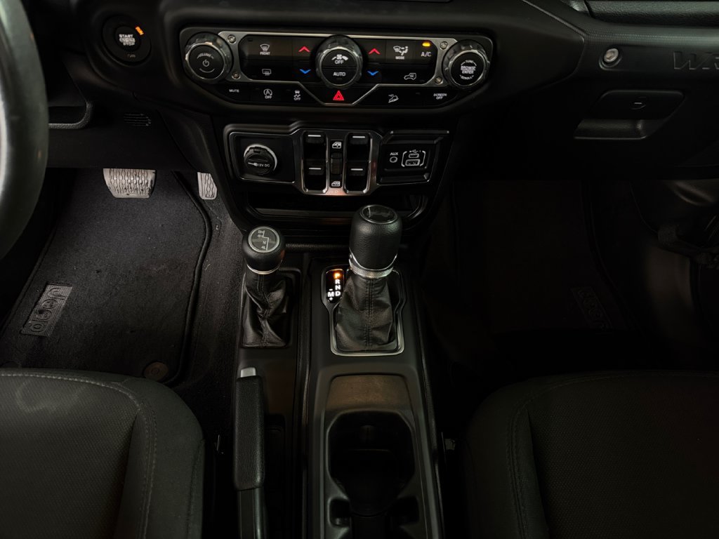 Used 2021 Jeep Wrangler Unlimited Sport AWD/4WD image 11