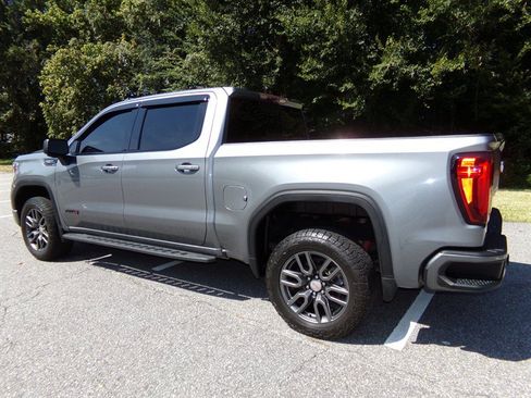 Used 2021 GMC Sierra 1500 AT4 w/ AT4 Premium Package AWD/4WD image 9