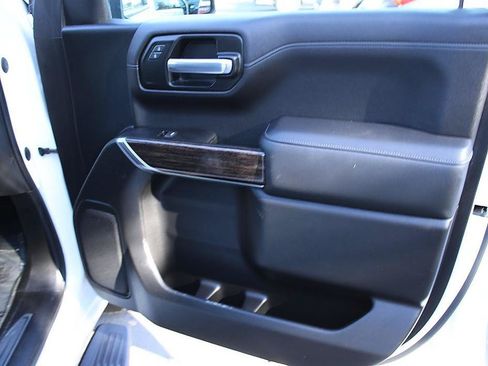 Used 2020 GMC Sierra 1500 Elevation RWD image 18