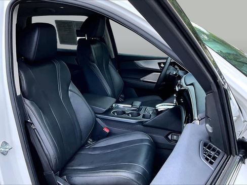 Certified 2024 Acura MDX FWD image 9