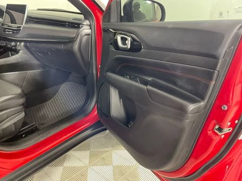 Used 2023 Jeep Compass Trailhawk AWD/4WD image 19